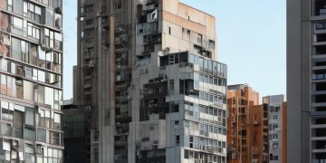 楼顶违建和物业有关系吗？